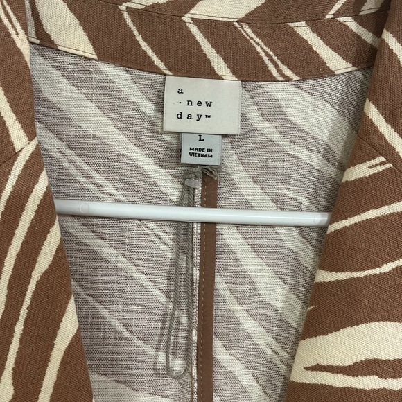 A new day linen blend spring , blazer animal print zebra neutral colors NWOT - Picture 2 of 5